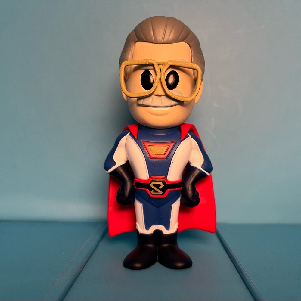 ⭐️ Funko Soda - Stan Lee Common (POW! Entertainment) - International Can